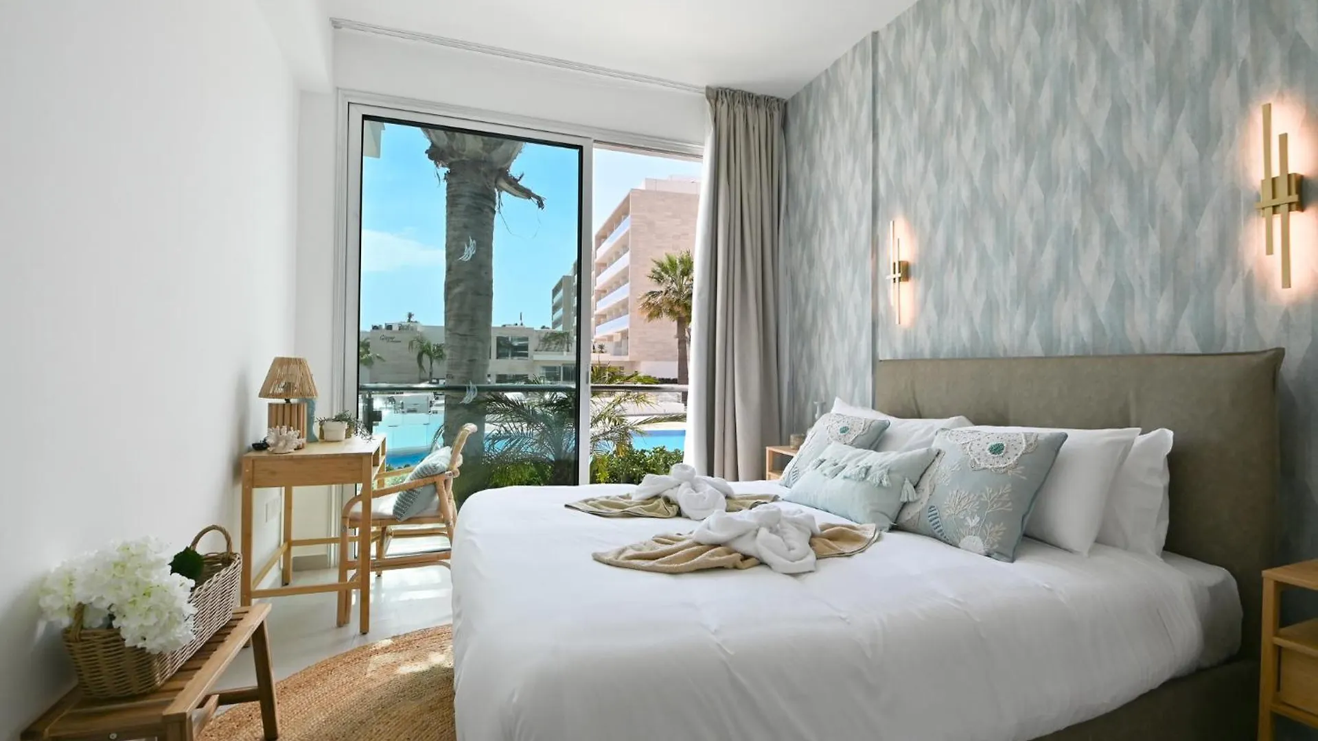 Crystal Coast Apartment Protaras