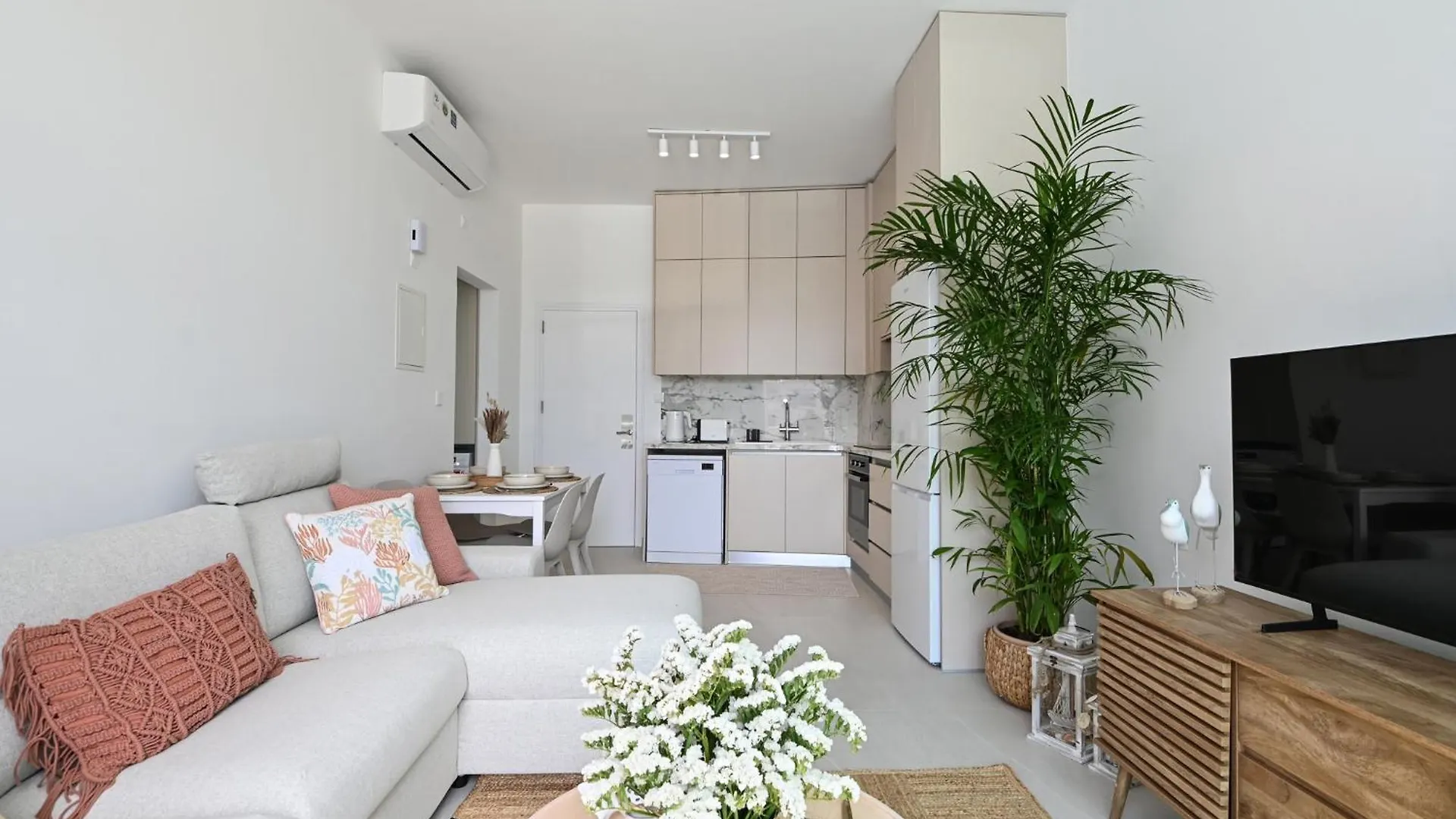 Crystal Coast Apartamento Protaras
